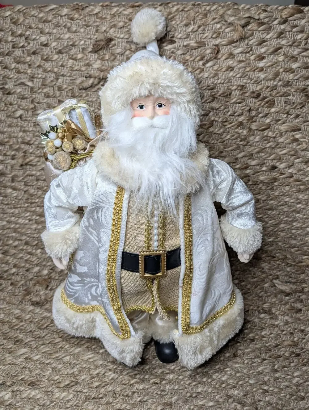 Large Winter White Gold Trim Santa Claus Faux Fur Christmas Holiday Decor 20
